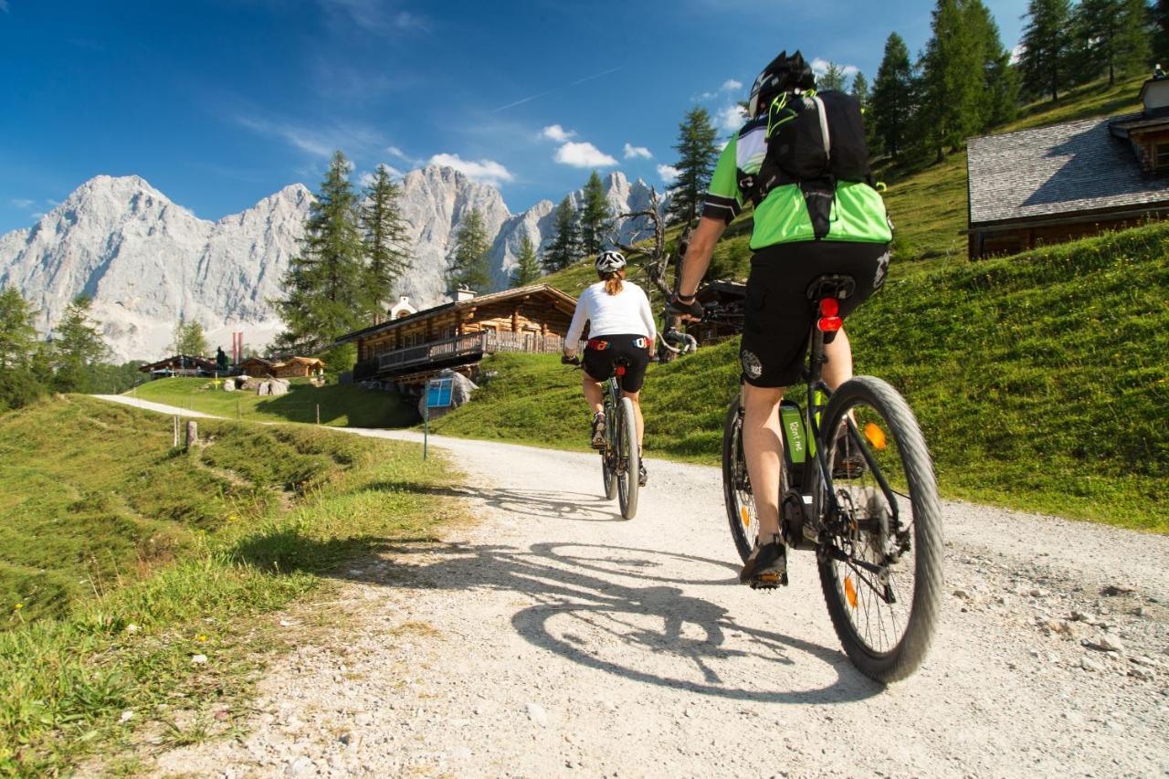 Brandhof - Chalets am Berg Ramsau am Dachstein Exterior foto